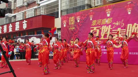 手絹舞《恭喜喜發財財》